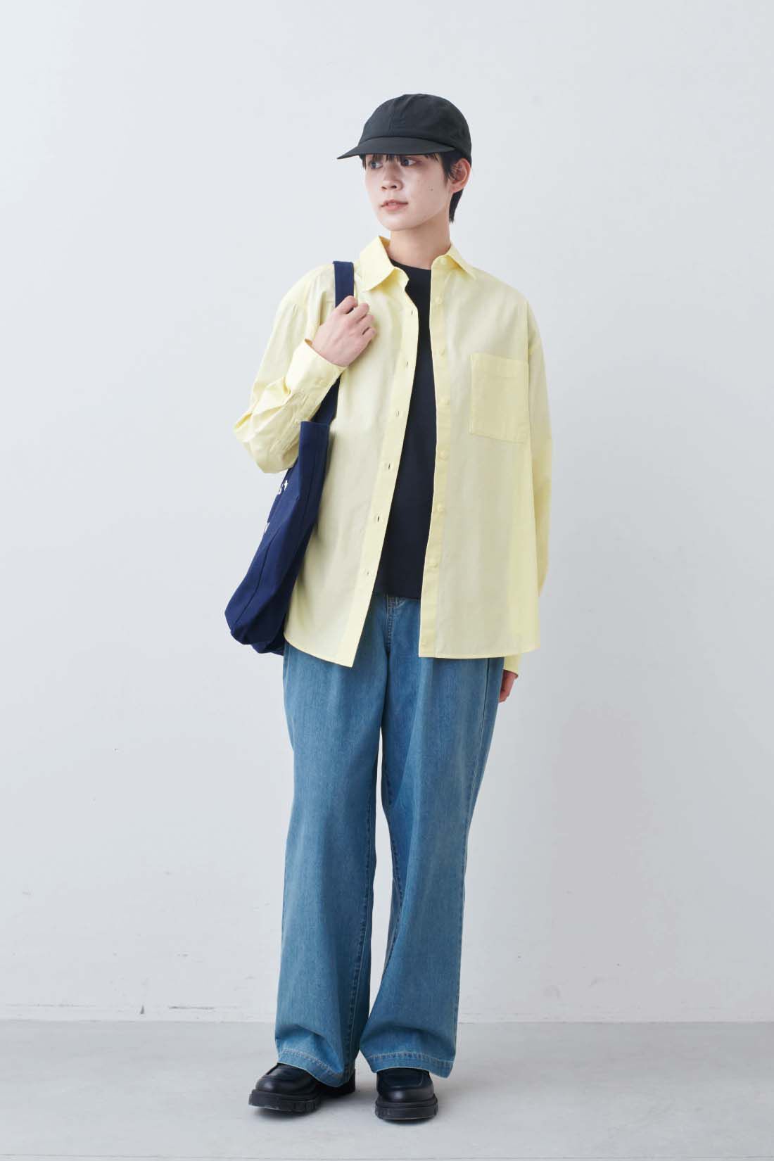 THREE FIFTY STANDARD|THREE FIFTY STANDARD　シルキーな肌ざわりのベーシックなTシャツの会|モデル身長：163cm　着用サイズ：M