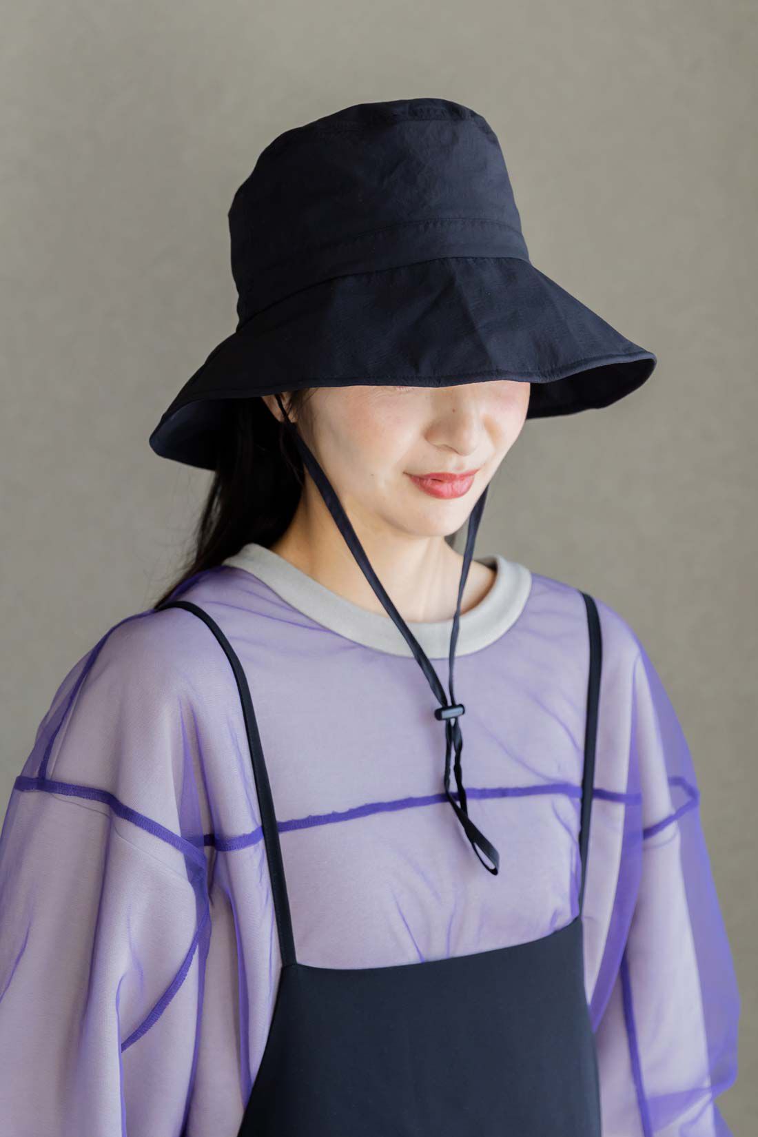 フェリシモMama|Moredde　UV98％カット＆撥水加工　持ち運びがらくちんなつば広ブリムハット〈ブラック〉