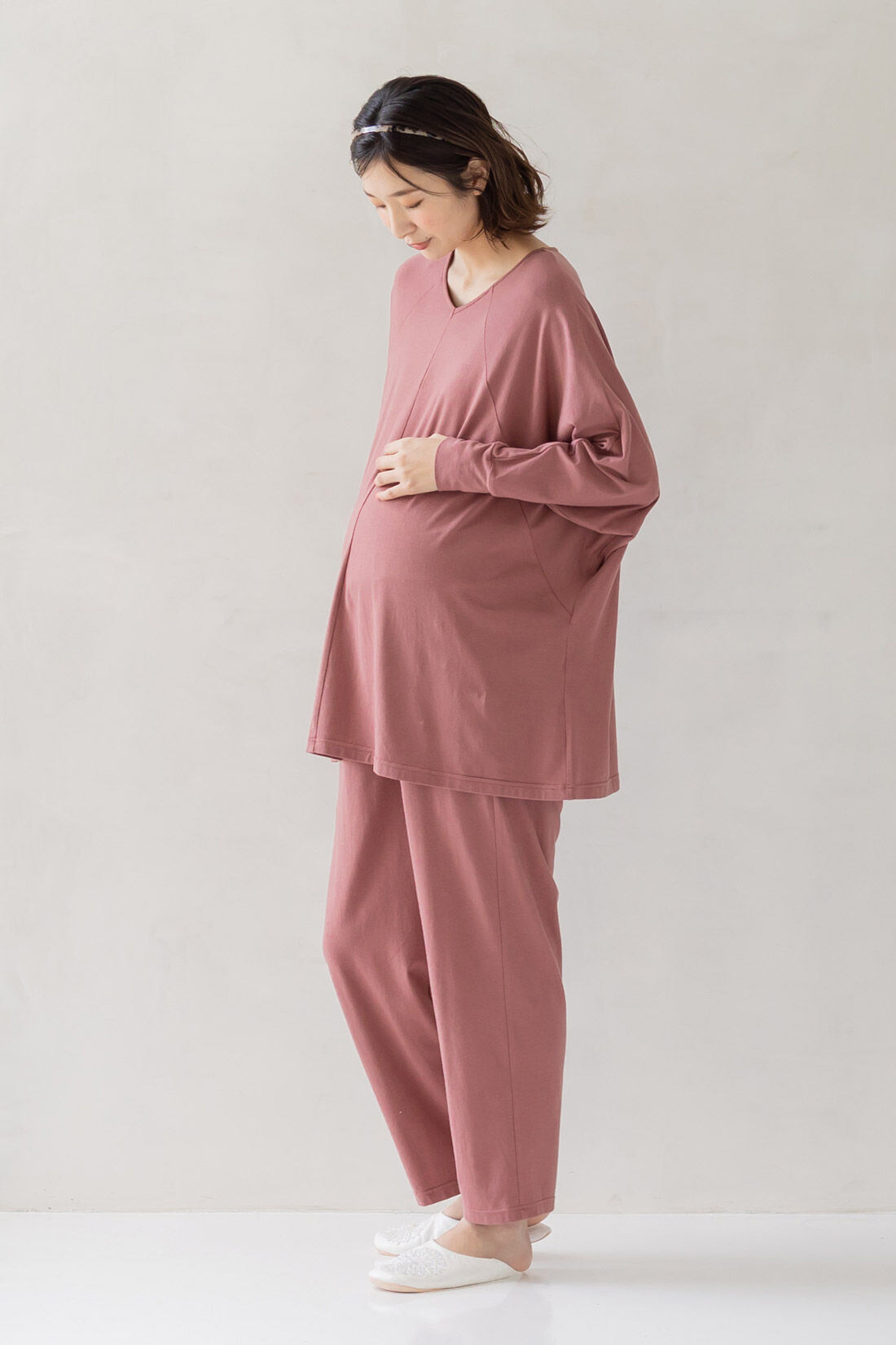 フェリシモMama|マタニティ・産後使える　すっぽり覆って授乳が簡単　とろとろ伸びやかな素材のルームウェアセット〈アプリコット〉|215478-productcuts-03-99999999-R.jpg