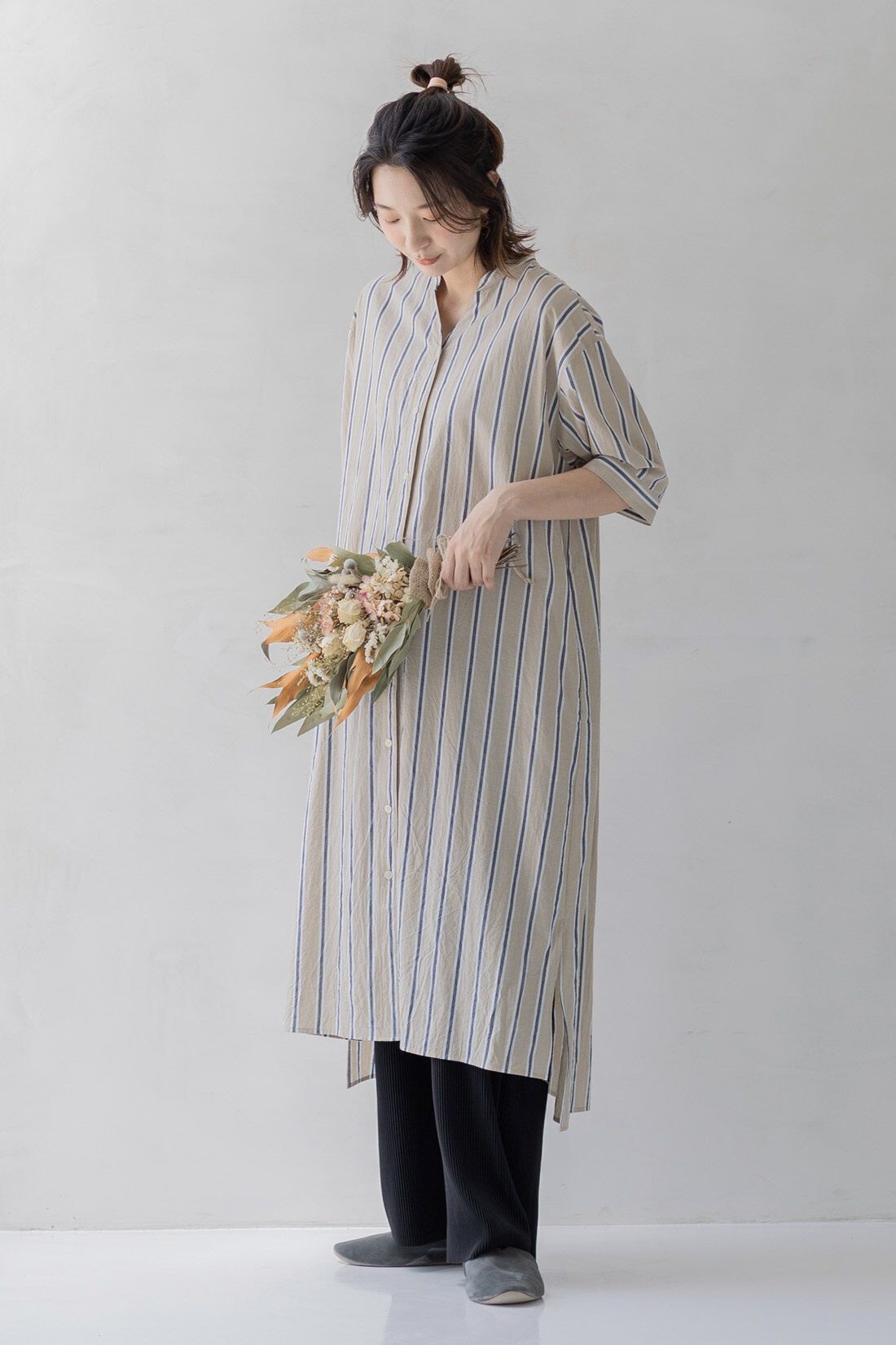 FELISSIMO Mama|Moredde　マタニティから産後も使える　ウエストクロス仕様のプリーツパンツ〈ブラック〉