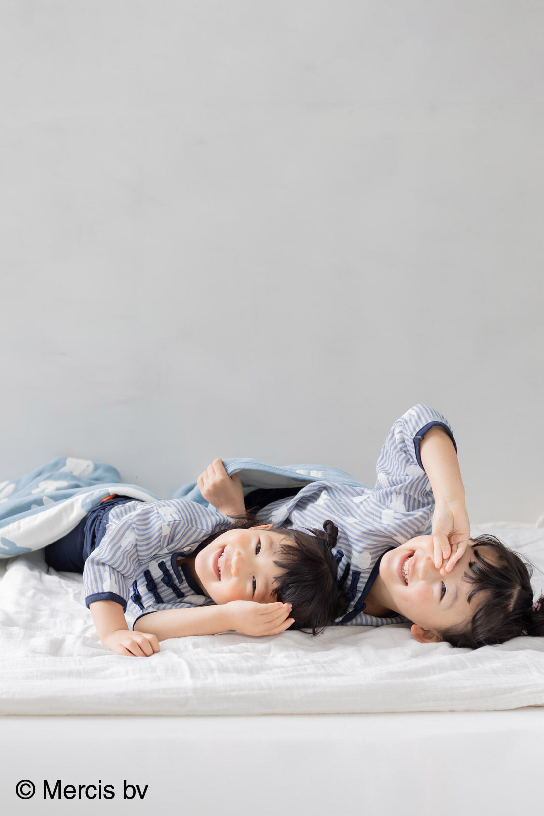 フェリシモMama|リブ イン コンフォート ×miffy　ふわふわダブルガーゼのストライプ長袖キッズセットアップ