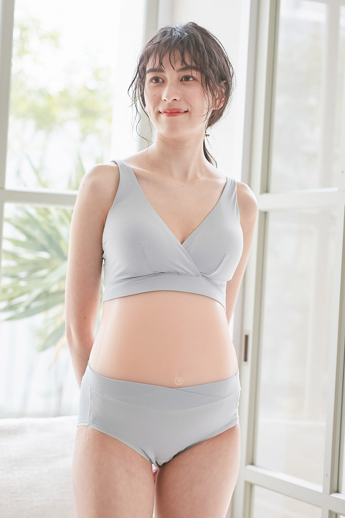 フェリシモMama|［Mama select］産前・産後使える　接触冷感授乳ブラジャー〈チャコール〉|※写真は別色です。
