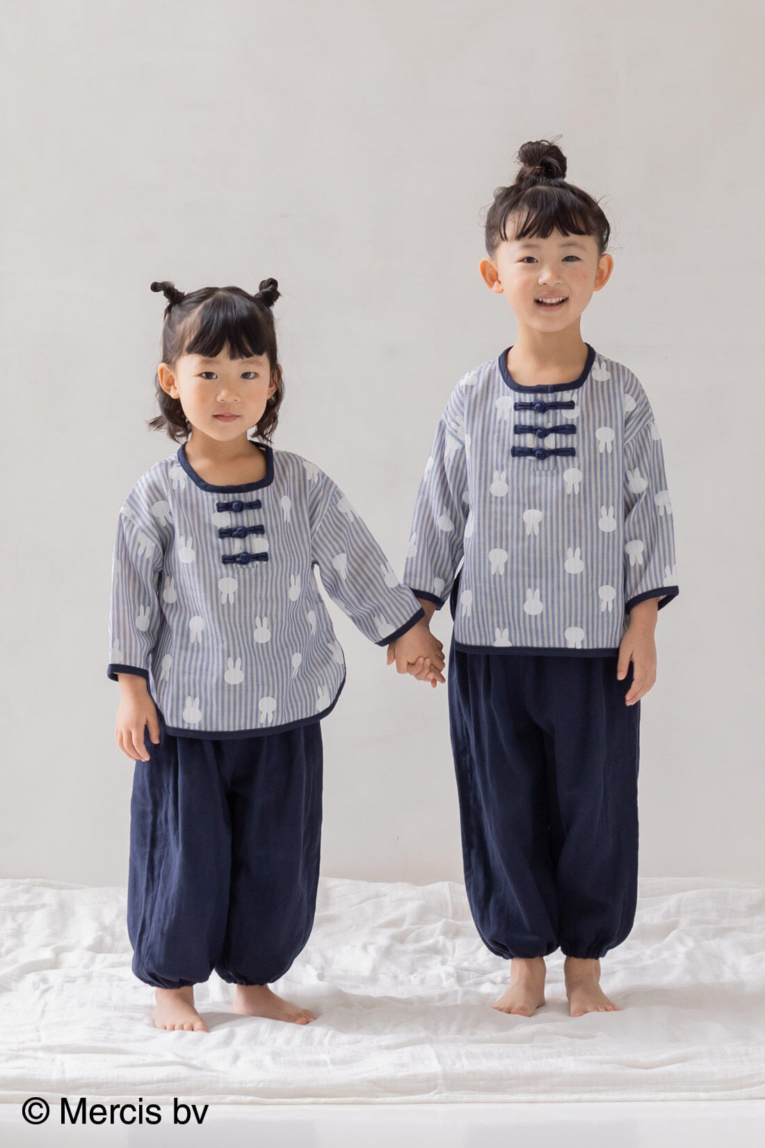 フェリシモMama|リブ イン コンフォート ×miffy　ふわふわダブルガーゼのストライプ長袖キッズセットアップ|パンツのふわっとしたシルエットが快適