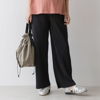 フェリシモMama | マタニティ ウエストクロス プリーツパンツ 〈ブラック〉