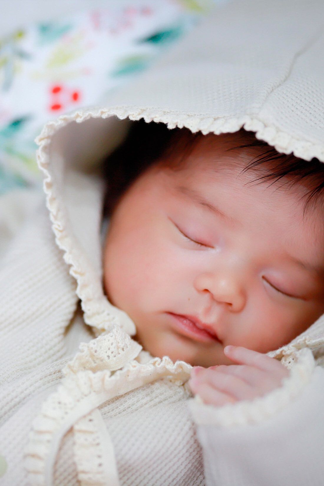 フェリシモMama|Moredde　セレモニーにも使える　ロンパース＆ボンネットセット〈ベージュ〉|繊細なレースが華やか