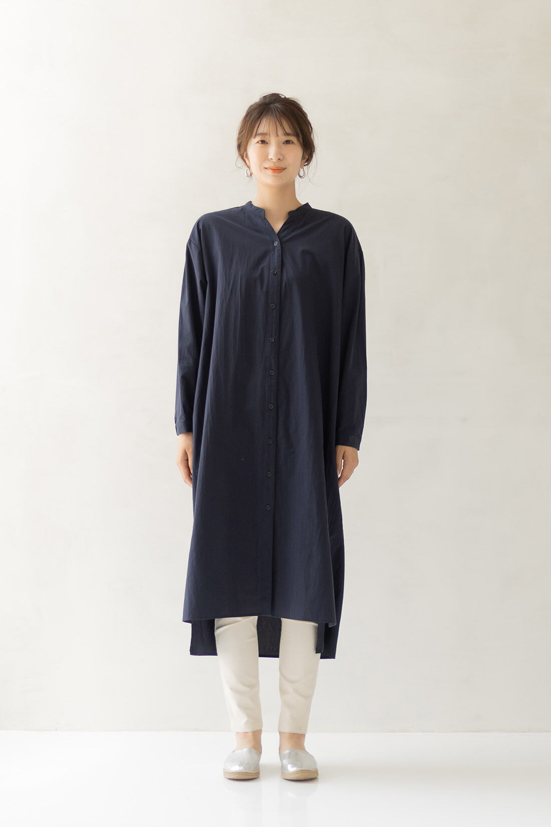 フェリシモMama|Moredde　マタニティから産後も使える　ママによりそう無地ワンピースパジャマ〈ネイビー〉|model:H167cm　着用サイズ：Mサイズ
