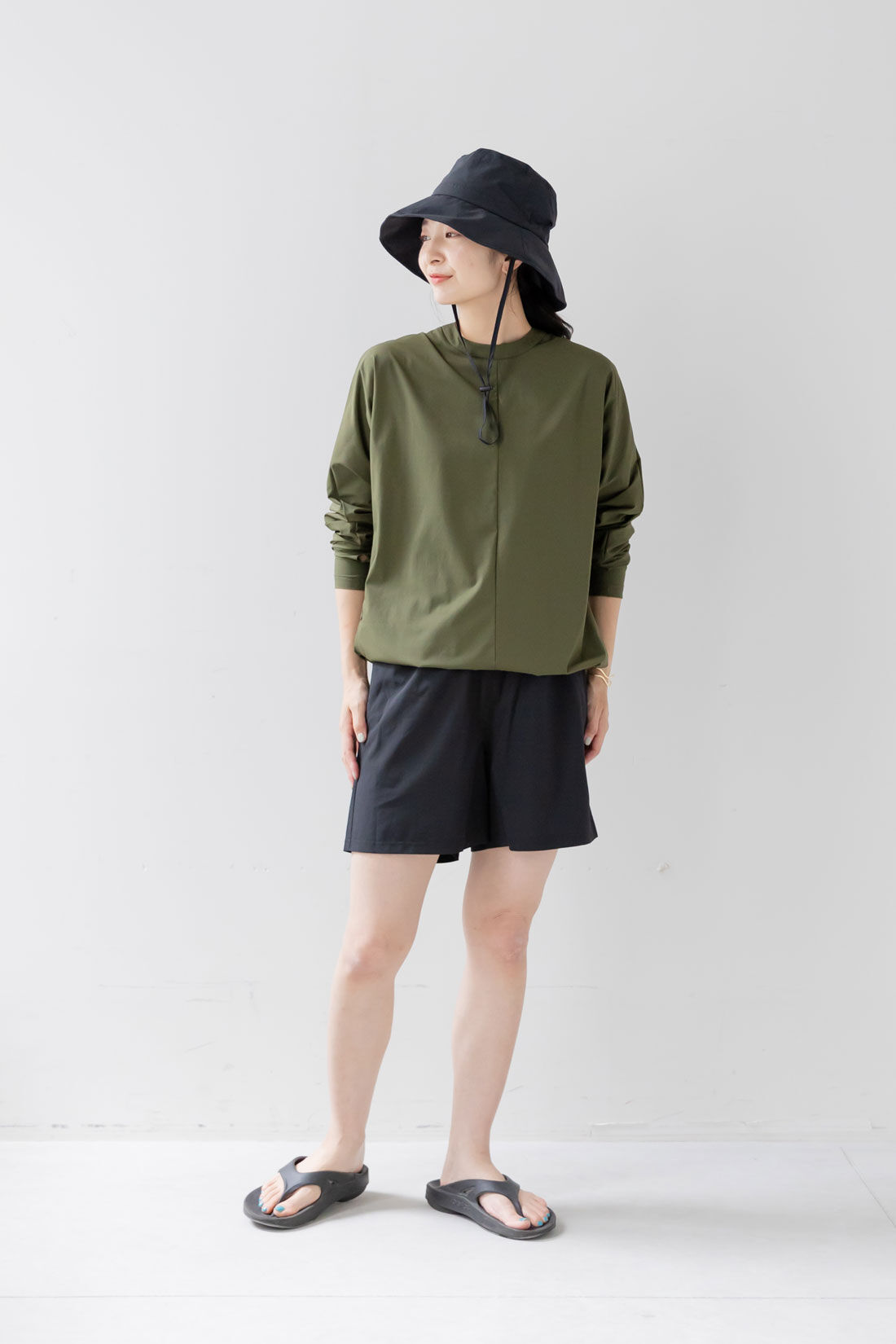 フェリシモMama|Moredde　シルエットが変えられるUVカットラッシュガード〈カーキ〉