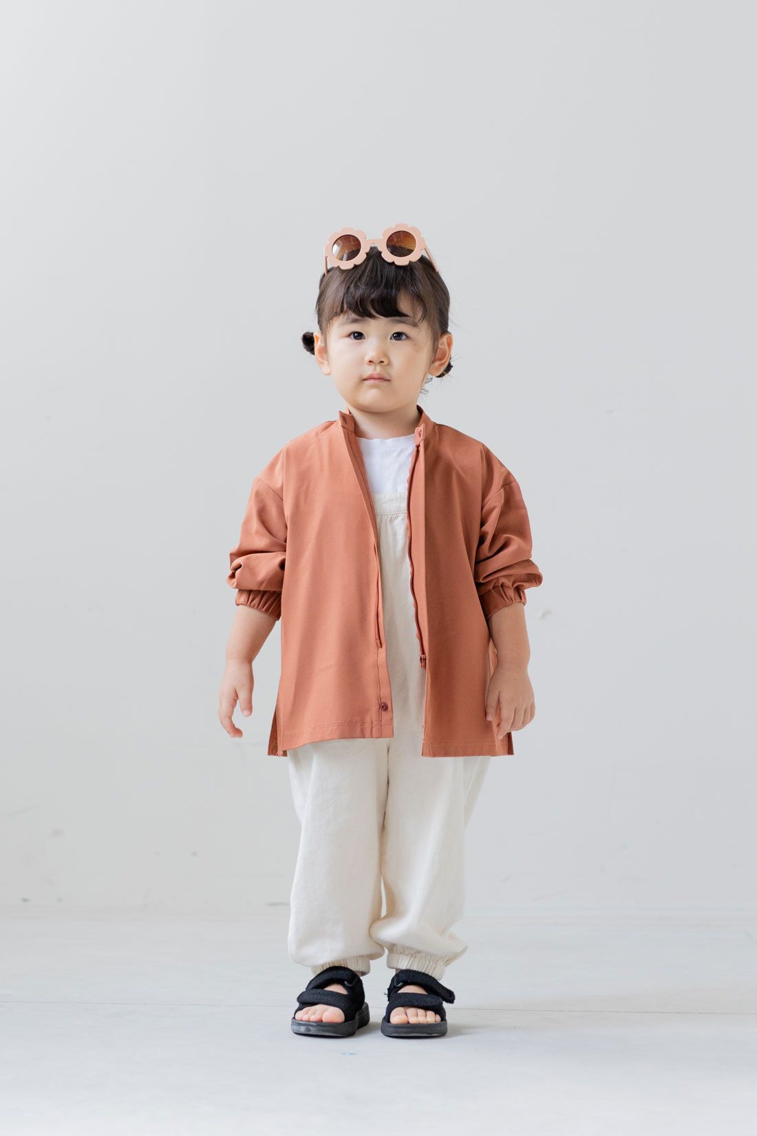 FELISSIMO Mama|Moredde　オーバーサイズのシャツみたいなUVカットキッズラッシュガード〈アプリコットブラウン〉