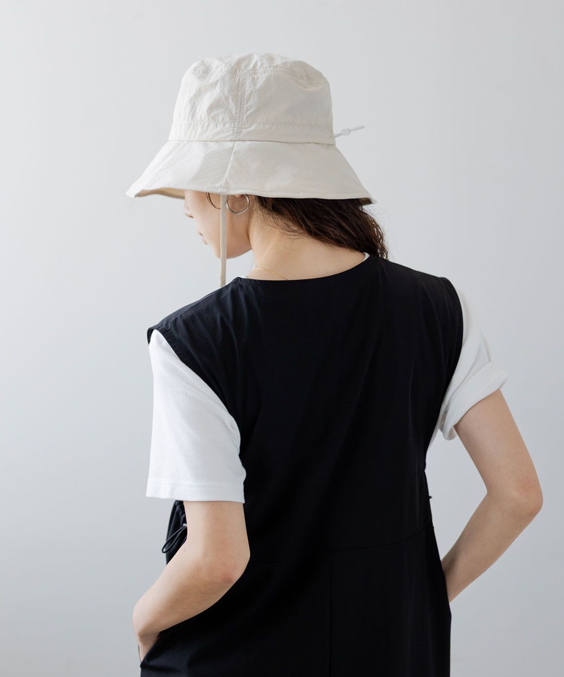 FELISSIMO Mama|Moredde　UV98％カット＆撥水加工　持ち運びがらくちんなつば広ブリムハット〈アイボリー〉