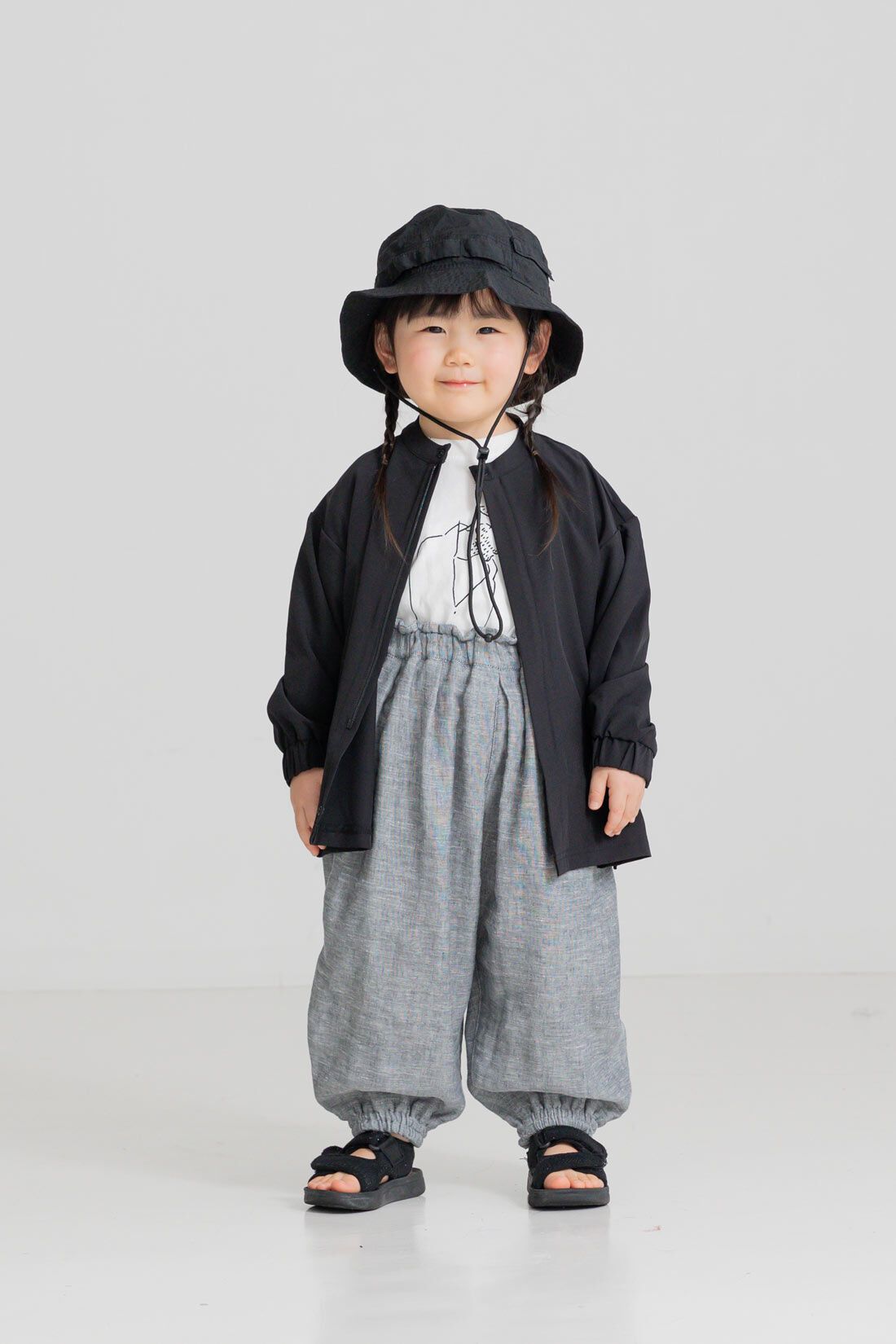 FELISSIMO Mama|Moredde　オーバーサイズのシャツみたいなUVカットキッズラッシュガード〈ブラック〉