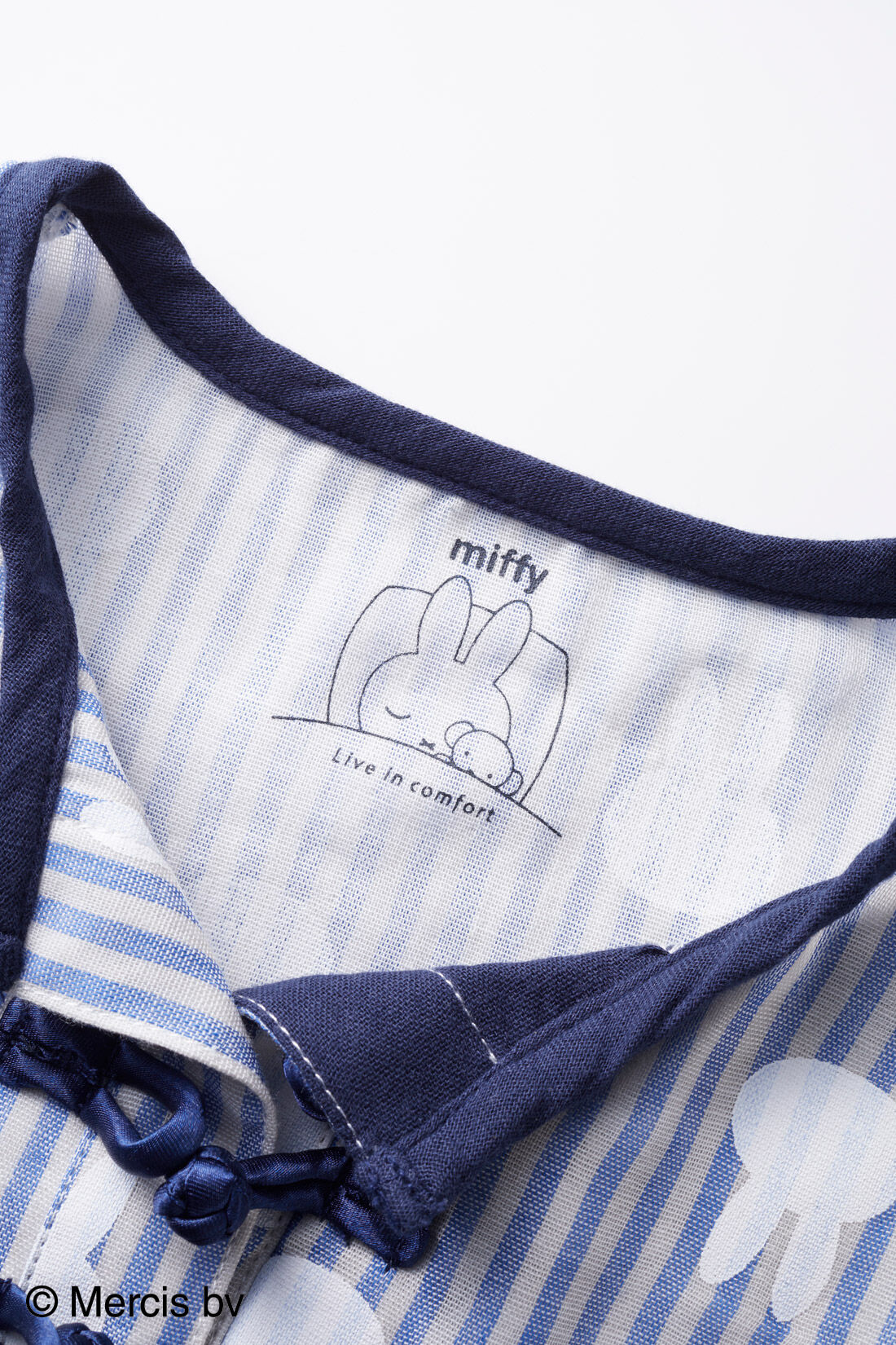 フェリシモMama|リブ イン コンフォート ×miffy　ふわふわダブルガーゼのストライプ長袖キッズセットアップ|衿ぐり下はかわいいミッフィーのプリント