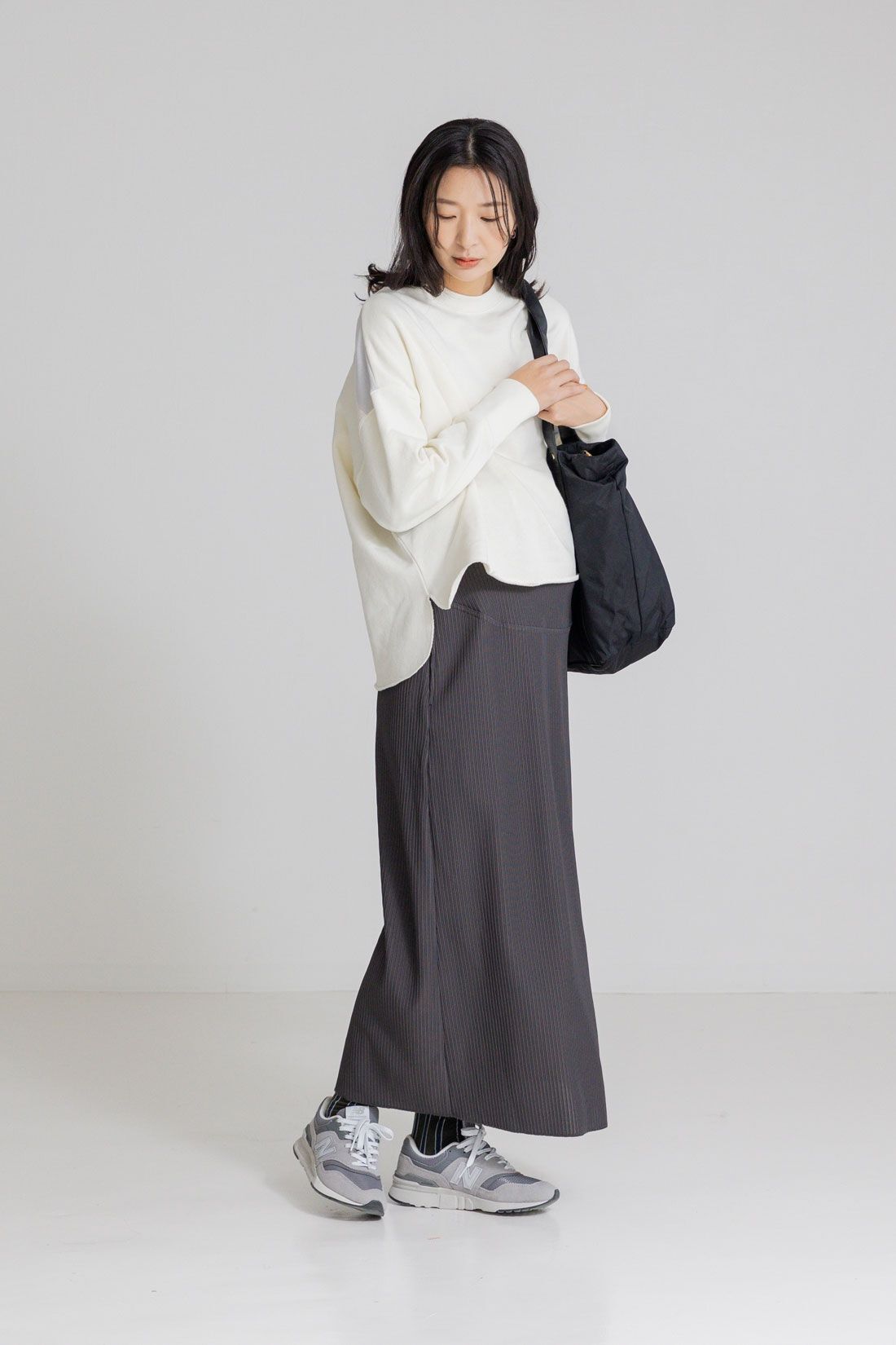 フェリシモMama|Moredde　リップルカットソー素材がらくちんきれいな　産前産後使えるIラインスカート〈チャコールグレー〉