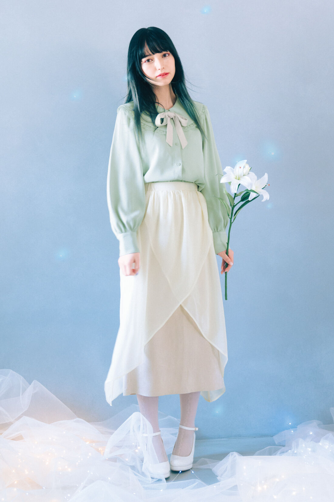 魔法部|魔法部×ミヤマアユミ　妖精のクチュール　シフォン揺らめくユリのスカート〈ホワイトベージュ〉|同シリーズのブラウスとセットで着ると、 まるでおとぎ話の 主人公みたい。