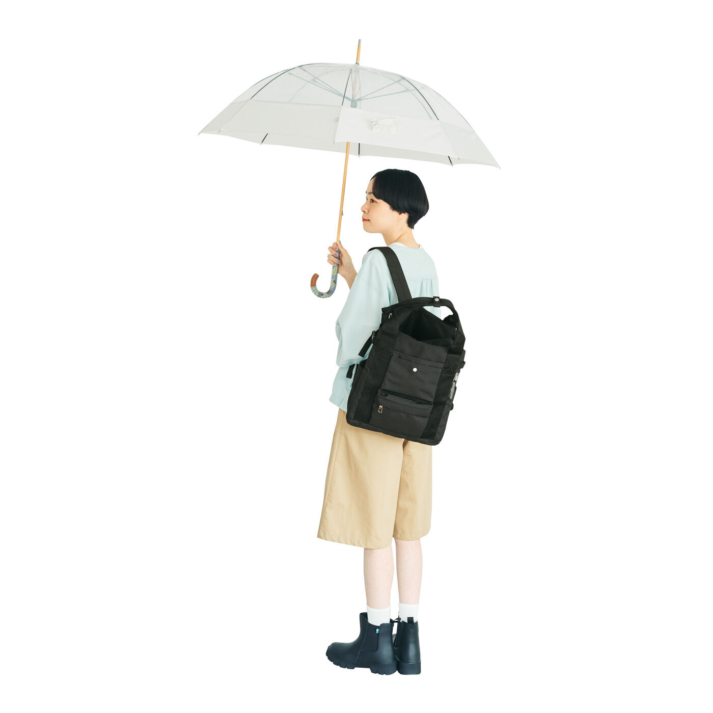L'AMIPLUS［ラミプリュス］|ラミプリュス　パソコン部屋がある　5層レイヤード撥水（はっすい）リュック