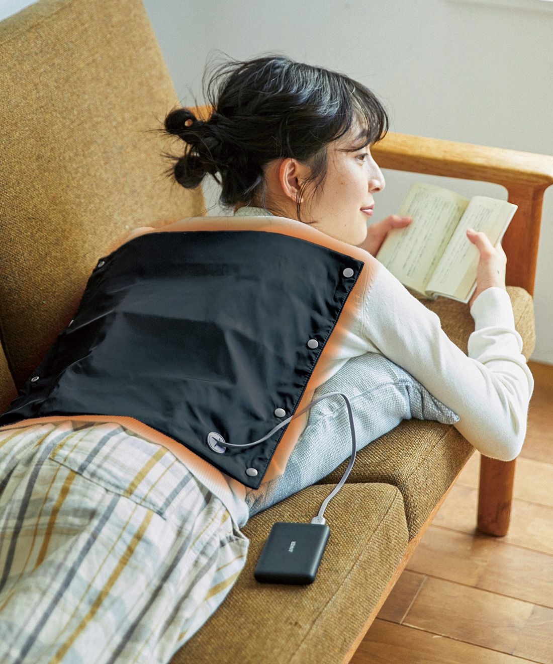 L'AMIPLUS|ラミプリュス　USB給電で外でもあたたか　ポケットサイズにたためる軽うすシートヒーター