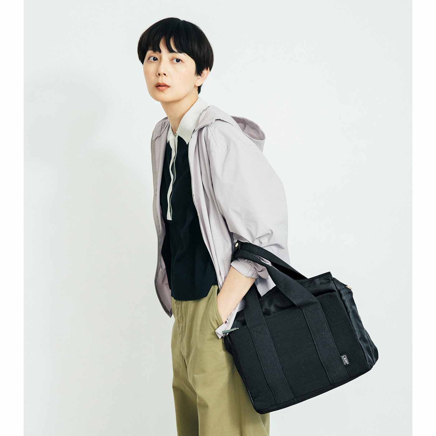 L'AMIPLUS|ラミプリュス　荷物を仕切ってすっきり収納 Tトート〈ブラック・撥水（はっすい）3-WAY〉