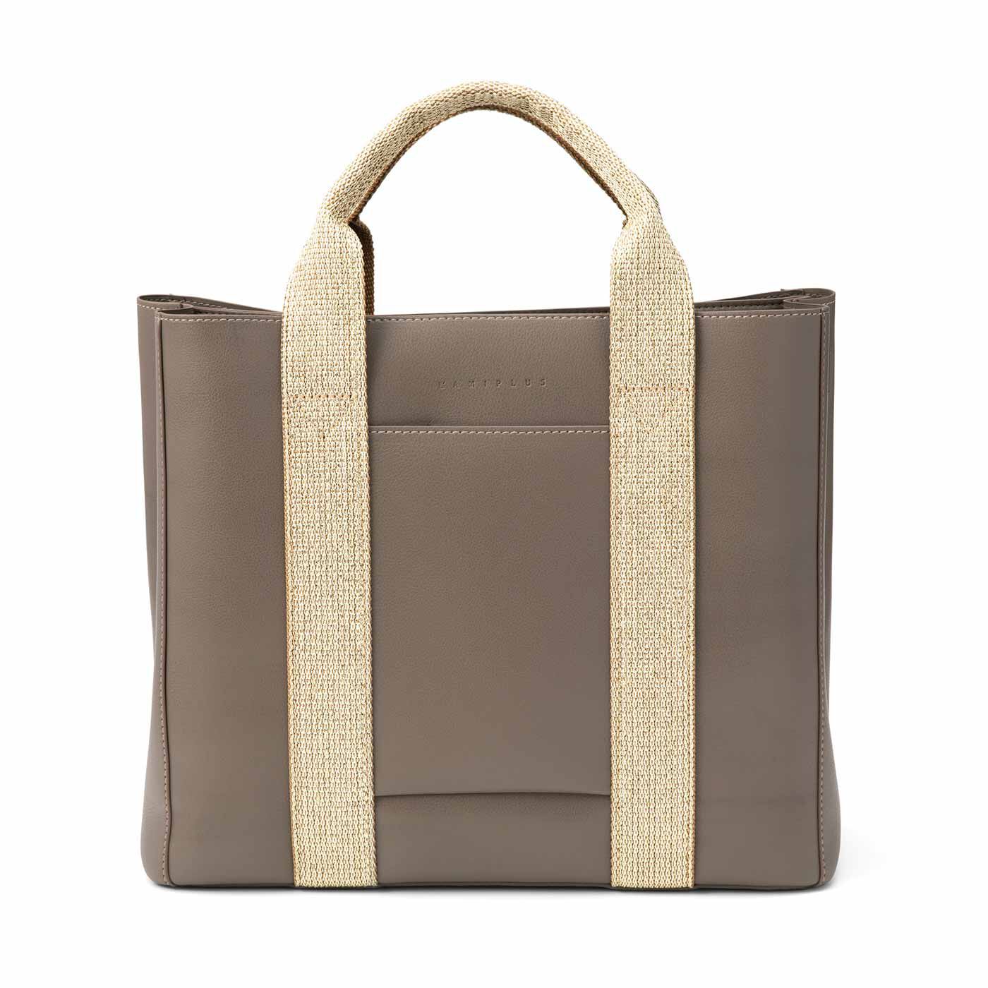 L'AMIPLUS|ラミプリュス　荷物を仕切ってすっきり収納 Tトート〈合皮〉の会|〈BACK〉背面のフラットポケットにスマホを入れても便利。