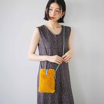 L'AMIPLUS | Ｌ＋もふもふ癒されるスマホショルダー