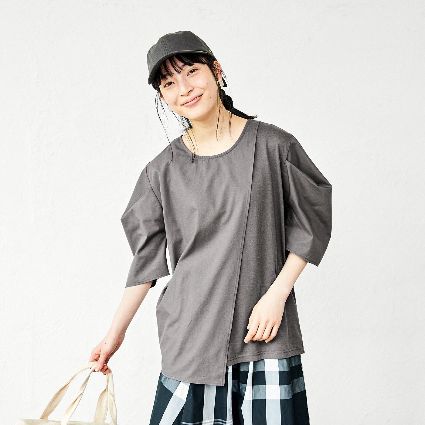 L'AMIPLUS|ラミプリュス　着心地Tシャツ見た目ブラウス風　オトナに似合うポンワリ袖トップスの会