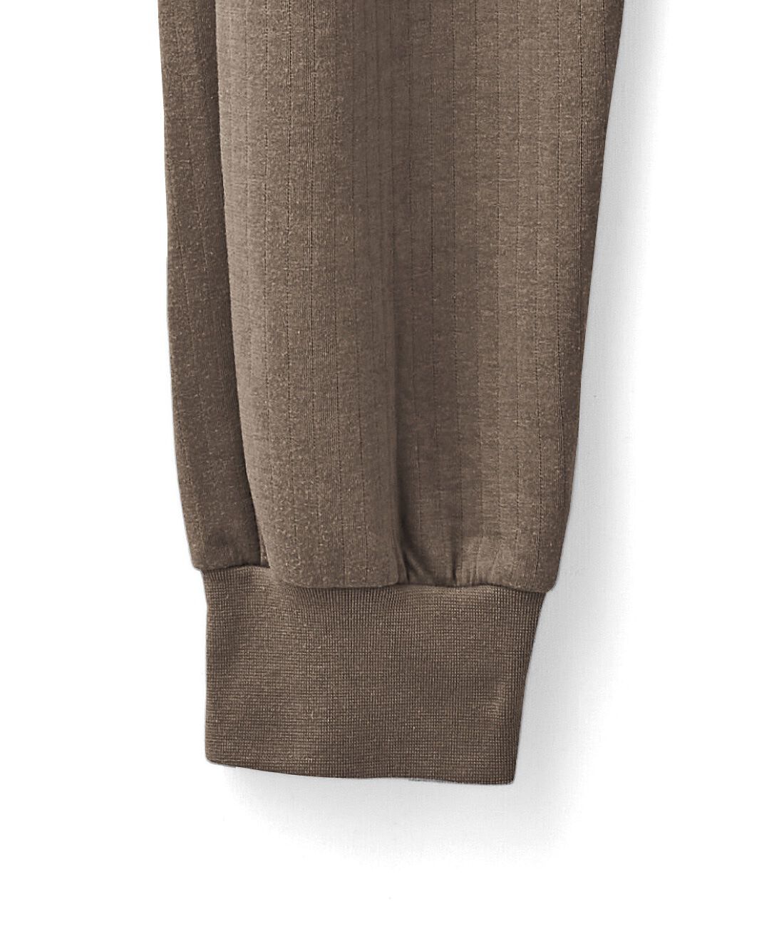 L'AMIPLUS［ラミプリュス］|ラミプリュス　やわらか綿混上品キルトで心ほどける着心地 カーディガンとボトムスのセットアップの会|すそからのずり上がりや、すき間風をガード。