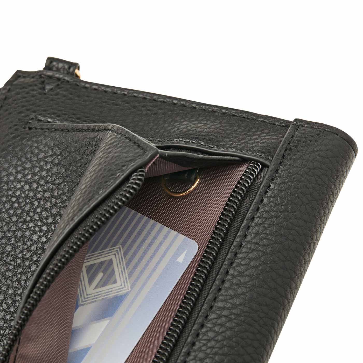 L'AMIPLUS|ラミプリュス 身のこなしスマート 手帳型ケースも収納OK クロスボディーウォレット〈マットブラック〉|Dカン付き片まちポケット　ICカードを入れるのに便利。Dカンにかぎをつないでも。