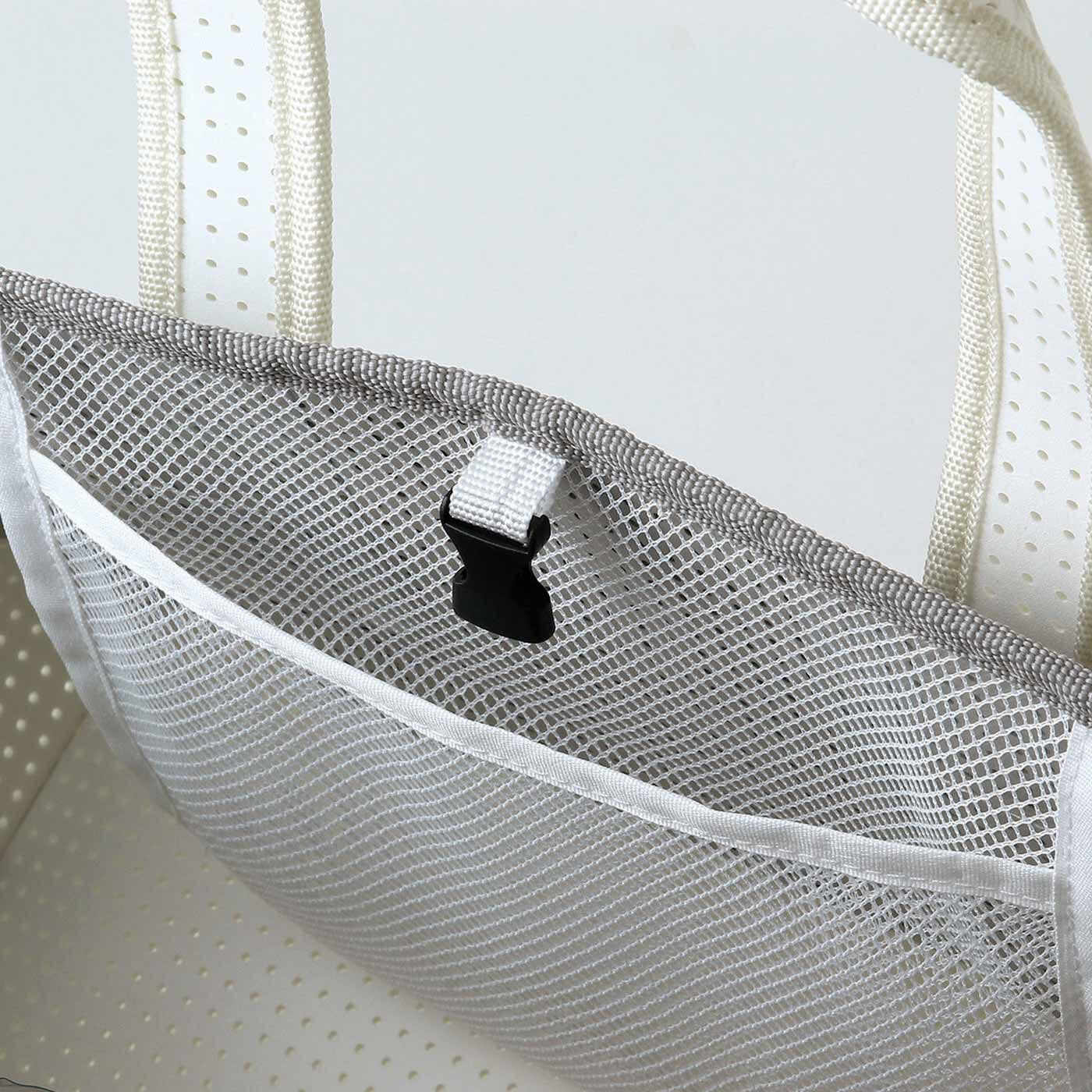 L'AMIPLUS|ラミプリュス　軽くて丸洗いできるEVAメッシュバッグの会|メッシュの内ポケット付き。