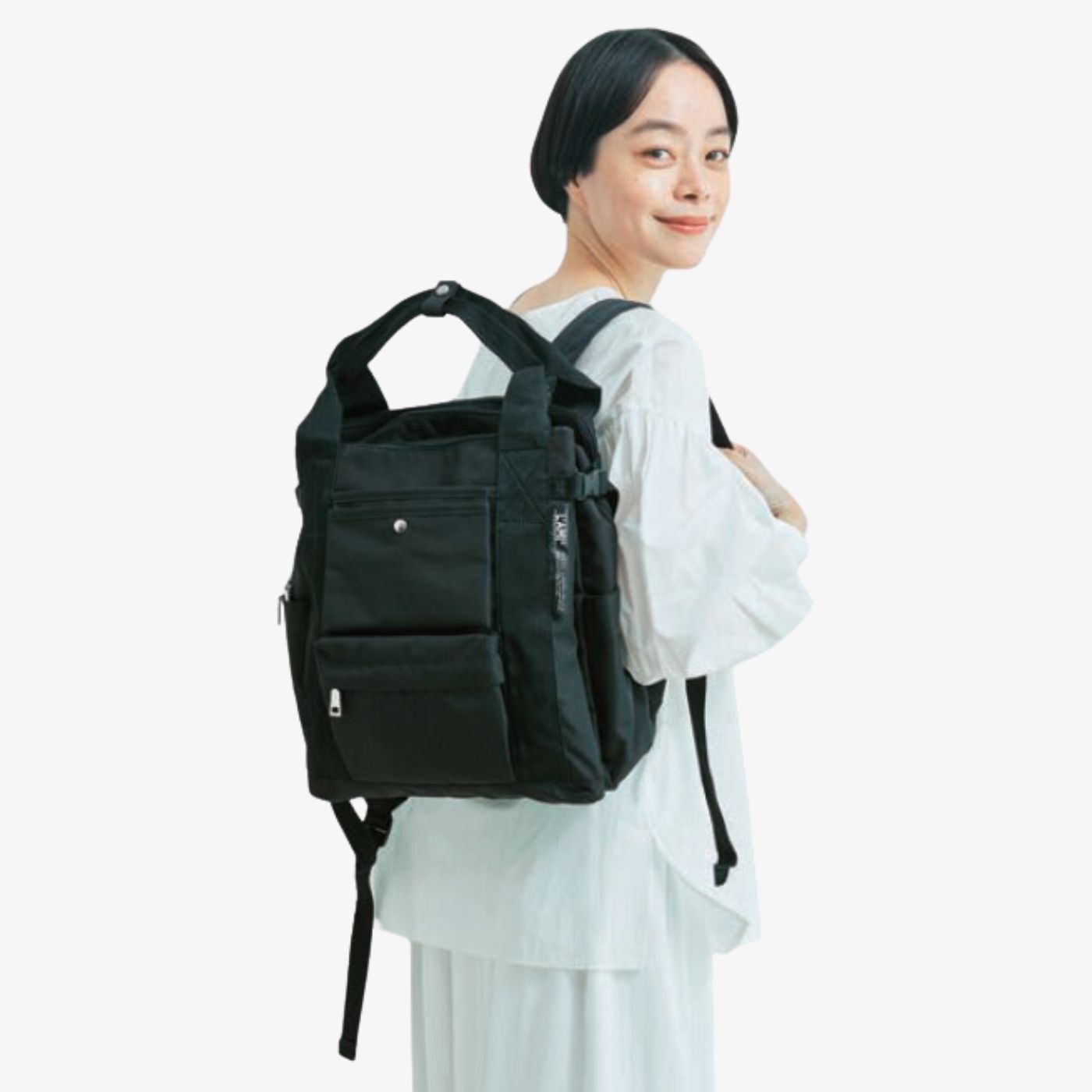 L'AMIPLUS［ラミプリュス］|ラミプリュス　パソコン部屋がある　5層レイヤード撥水（はっすい）リュック