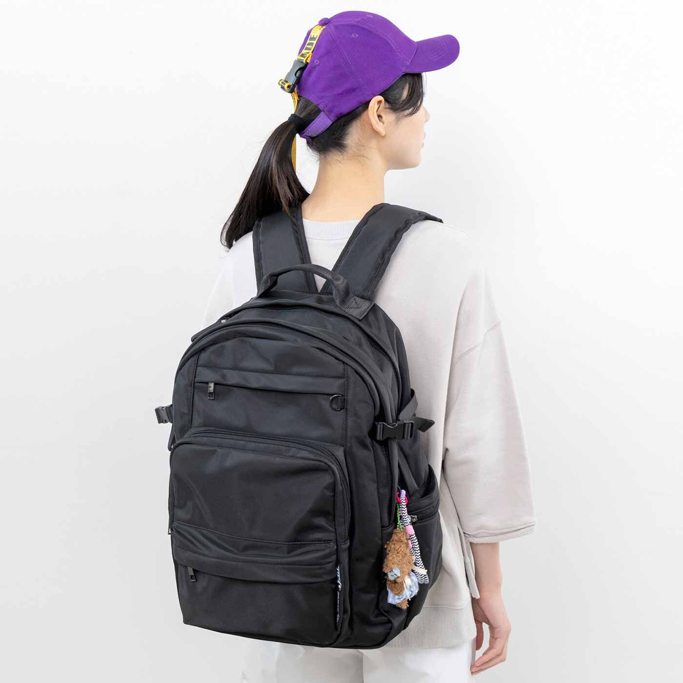 L'AMIPLUS|ラミプリュス みんなが使える 多層ポケット撥水（はっすい）マイバディーリュック〈ブラック〉
