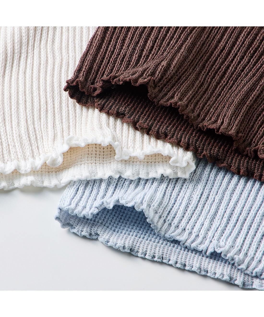 L'AMIPLUS［ラミプリュス］|ラミプリュス　丸編み機でゆったり編みたて　アロエの成分を練りこんだ　しっとりもちもち心地ネックカバーの会|肌側にはアロエ成分練り込み糸使用。