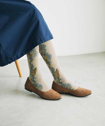 L'AMIPLUS | 足もと彩る着圧ハイソックス〈抗菌防臭〉