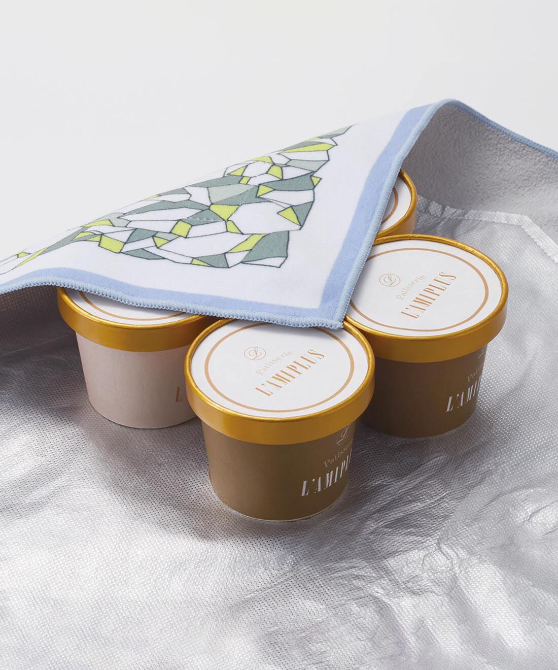 L'AMIPLUS|旭山動物園・ボルネオの森応援商品　ラミプリュス　特殊繊維で結ばずピタッ　持ち手が付いてるひっつクロスの会