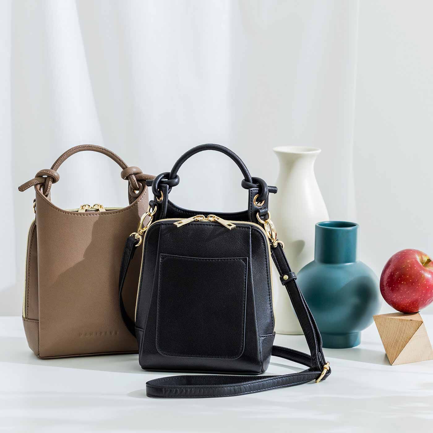 L'AMIPLUS|ラミプリュス 上品見えしてダブルフェイス ハンドバッグにもなる本革ショルダーバッグ〈マロングラッセ〉