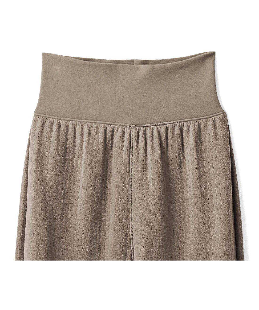 L'AMIPLUS［ラミプリュス］|ラミプリュス　やわらか綿混上品キルトで心ほどける着心地 カーディガンとボトムスのセットアップの会|伸びやかにフィットするはら巻き。