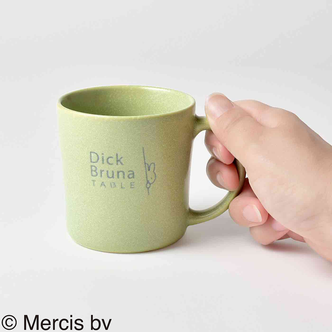 ディック・ブルーナ テーブル|Dick Bruna TABLE  テーブルを華やかに彩るマグカップ|片手で持つのにぴったりなサイズ