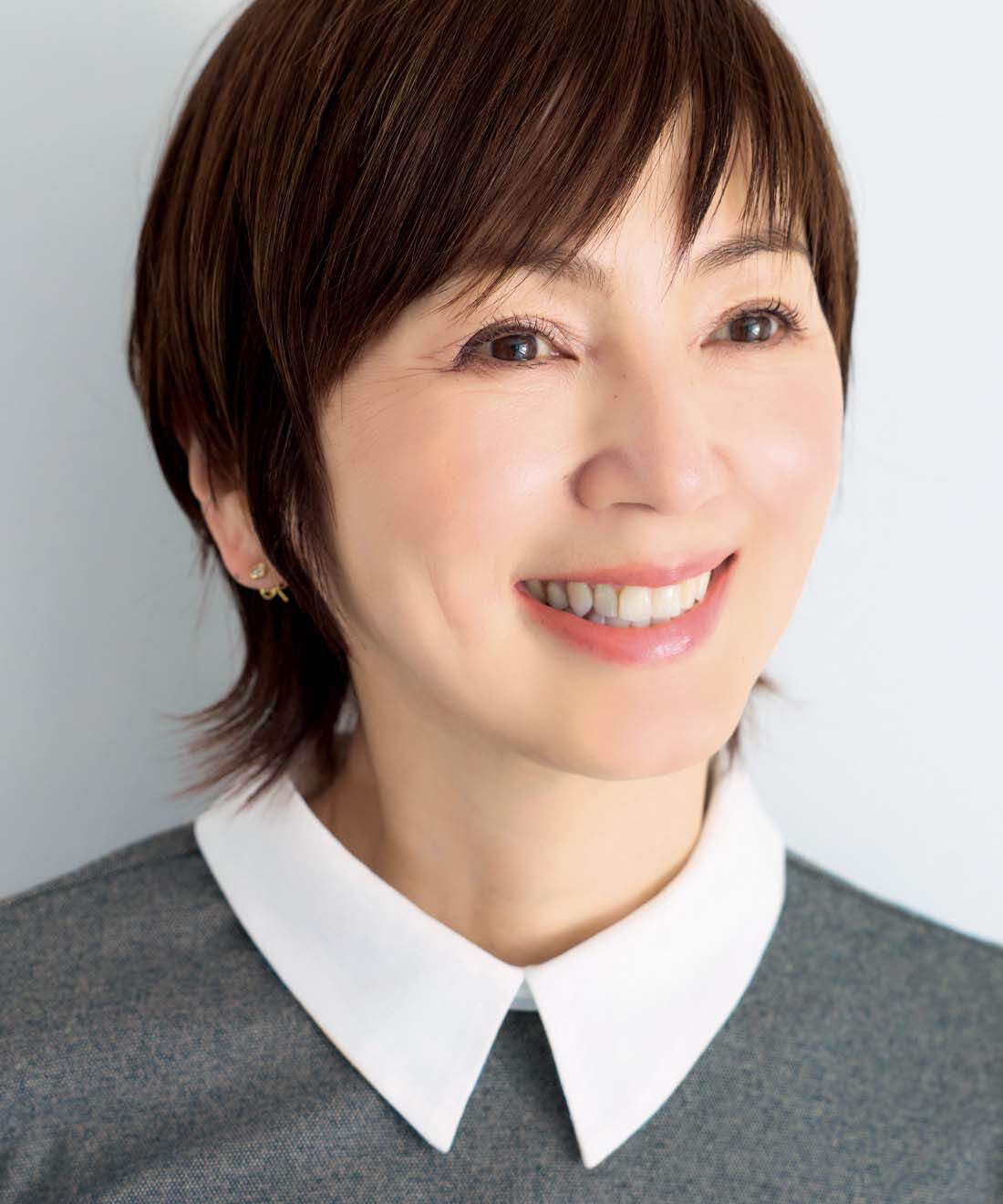 frauglatt［フラウグラット］|大人の女史会×frauglatt　一枚ですっきり シャツ重ね着風万能トップスの会