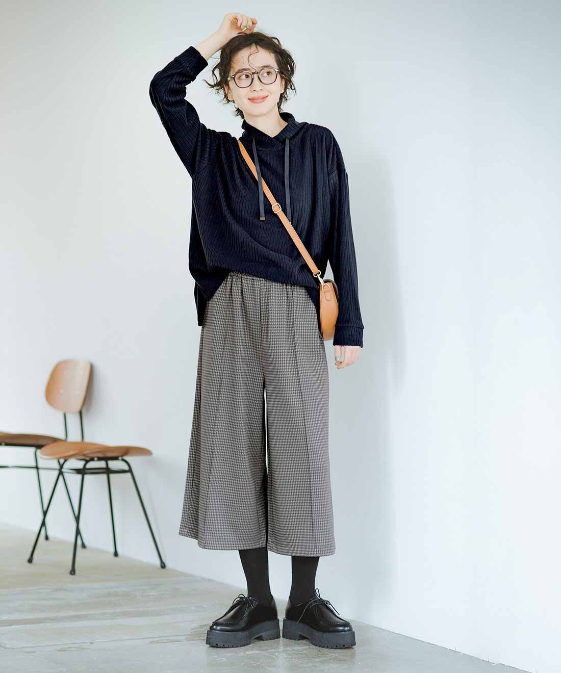 frauglatt|フラウグラット ふんわり肌心地が気持ちいい♪ きれいめ伸びやかなパーカー風トップスの会