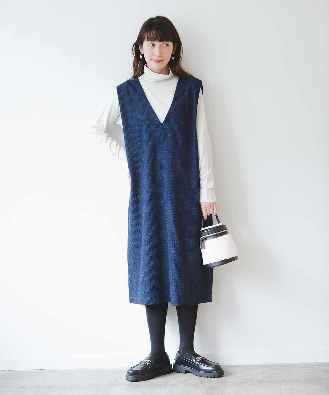 frauglatt|オーガニックコットン接結素材のゆるネックトップスのコーディネート