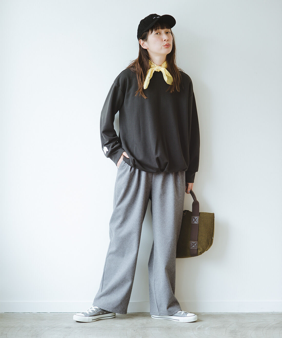 frauglatt|カットソーで着心地らくちんヘリンボーンセミワイドパンツのコーディネート