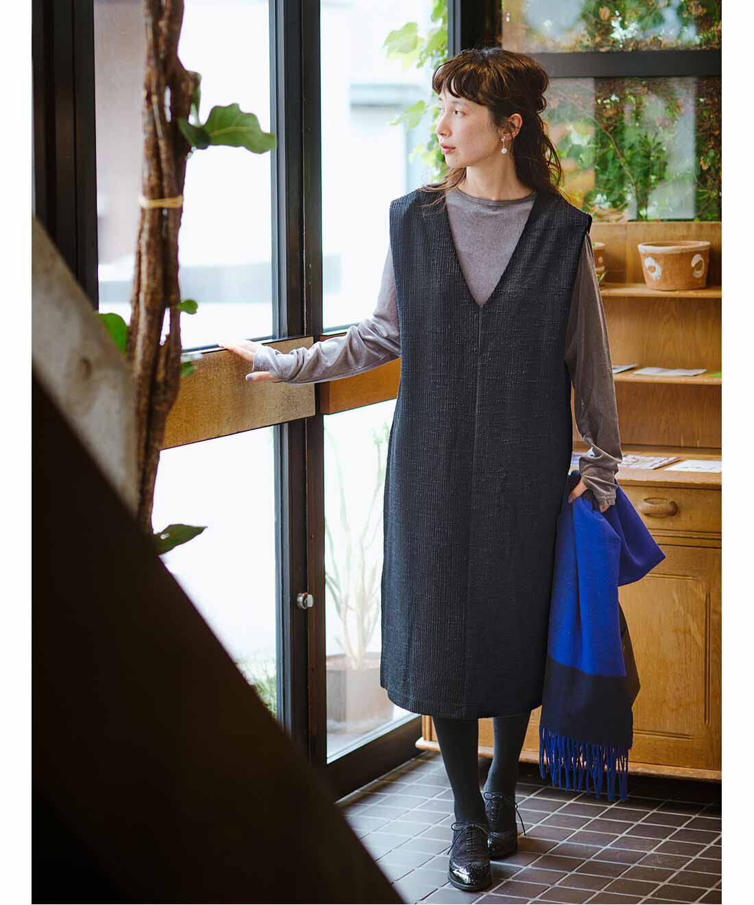 frauglatt|透け感が上品♪ 大人のつややかシアーベロアトップスのコーディネート