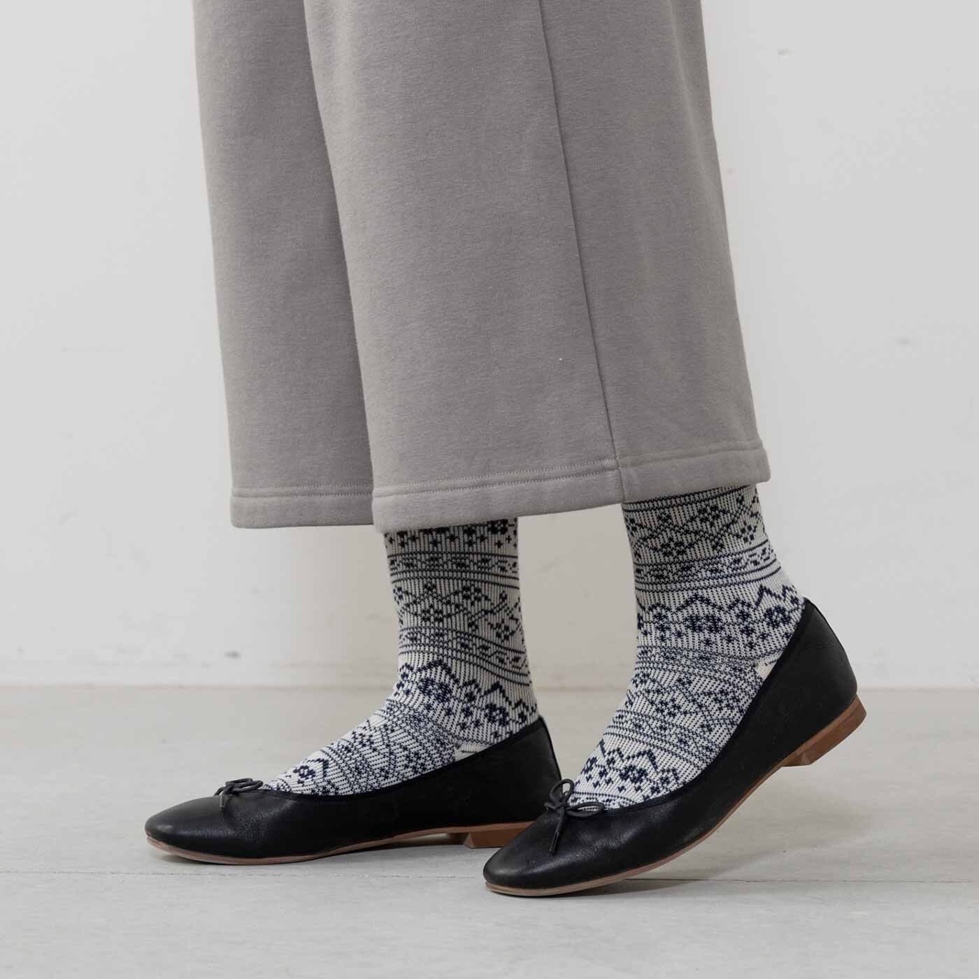 frauglatt|フラウグラット　憧（あこが）れのサジュー ジャカード編みでつくった クロスステッチのような華やかな靴下の会