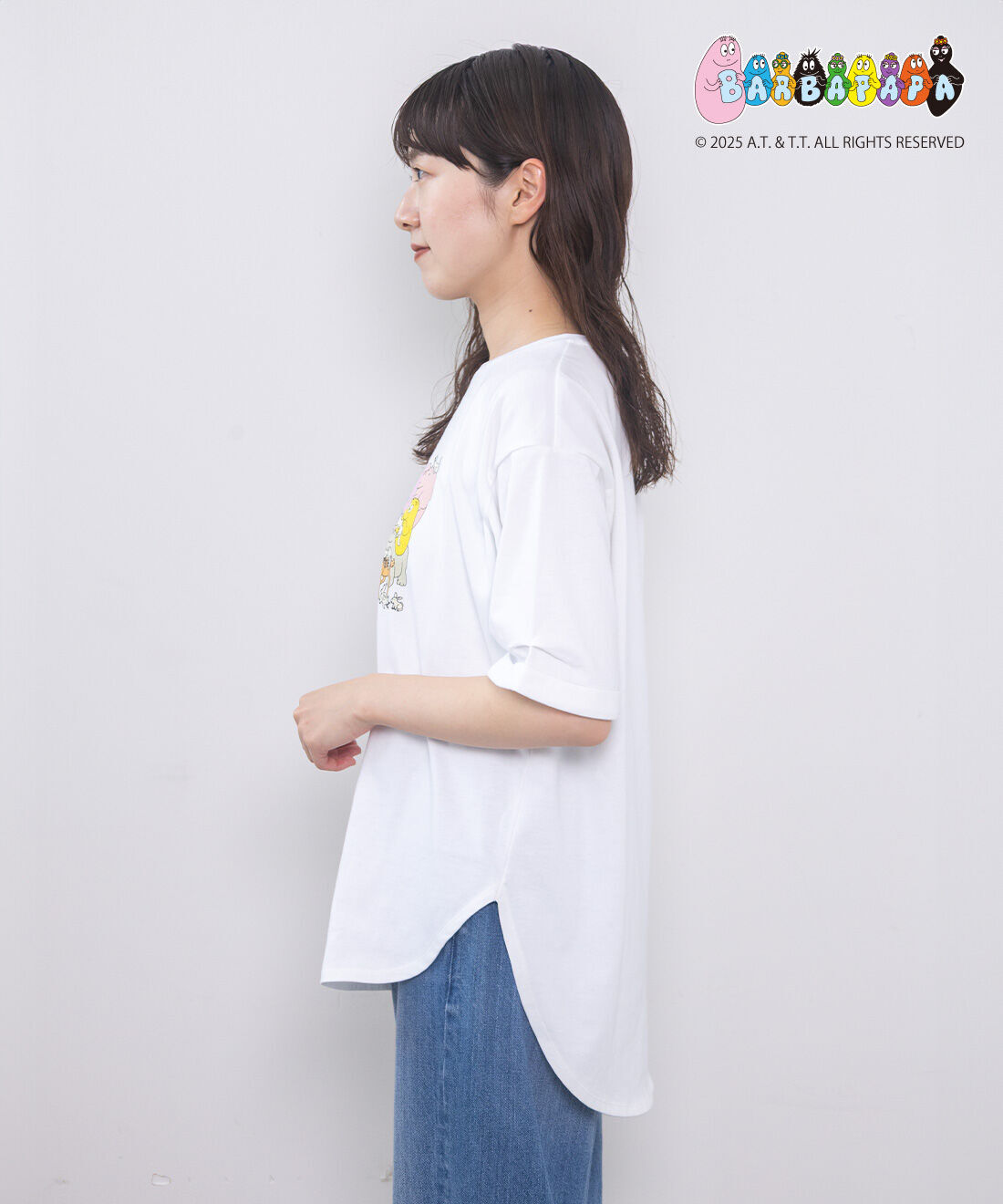 frauglatt|【8月分以降お届け】フラウグラット×バーバパパ 楽しい仲間と平和を願う 大人のロングTシャツ by LOVE＆PEACE PROJECT|前後差のあるスリットデザイン。
