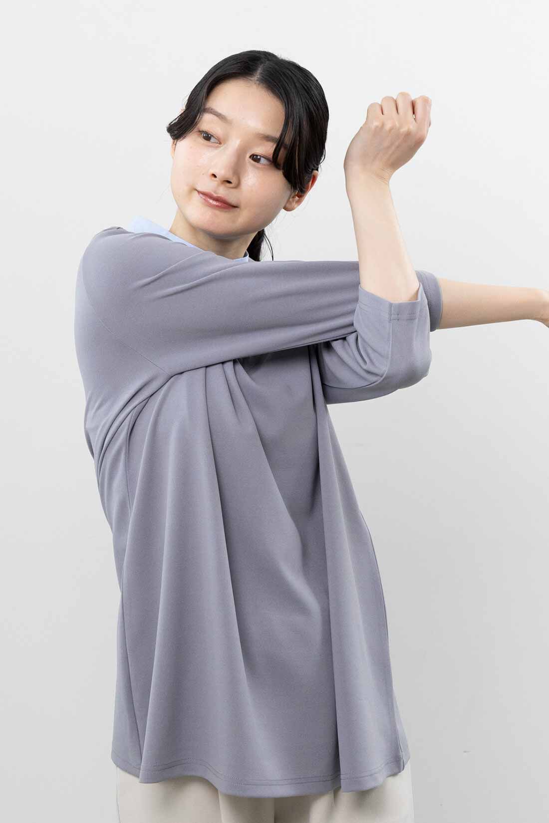 frauglatt|フラウグラット　一枚でシャツ重ね着風♪ きちんと見え 伸びやかカットソーチュニックの会|からだの動きをさまたげない伸びやかな着心地。