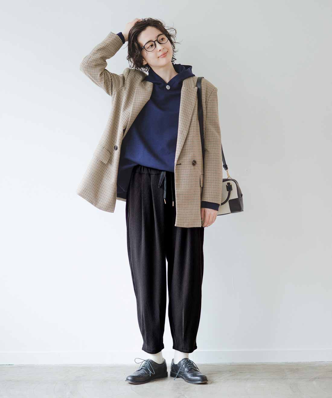 frauglatt|上品に着こなせるダンボールカットソーのパーカートップスのコーディネート