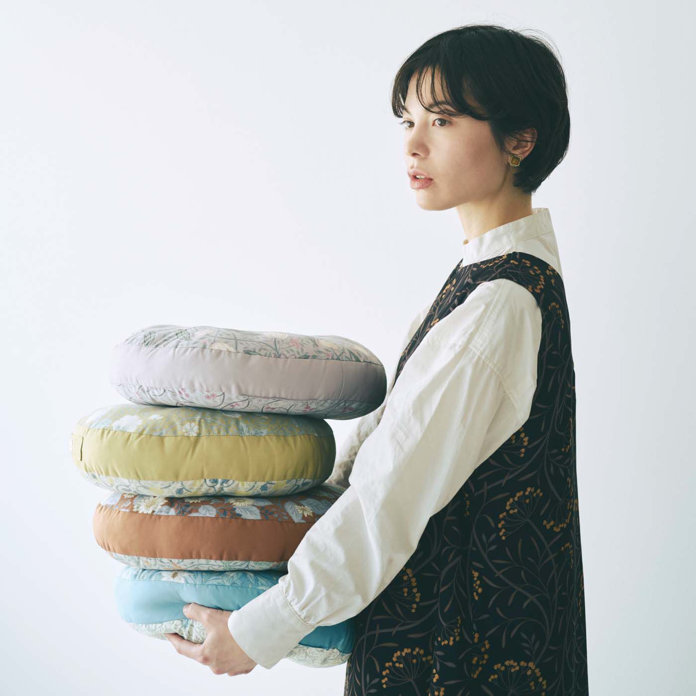 am&be|am＆be　アンティークフラワー 床もいすも華やかに洗えるリバーシブル座布団クッションの会
