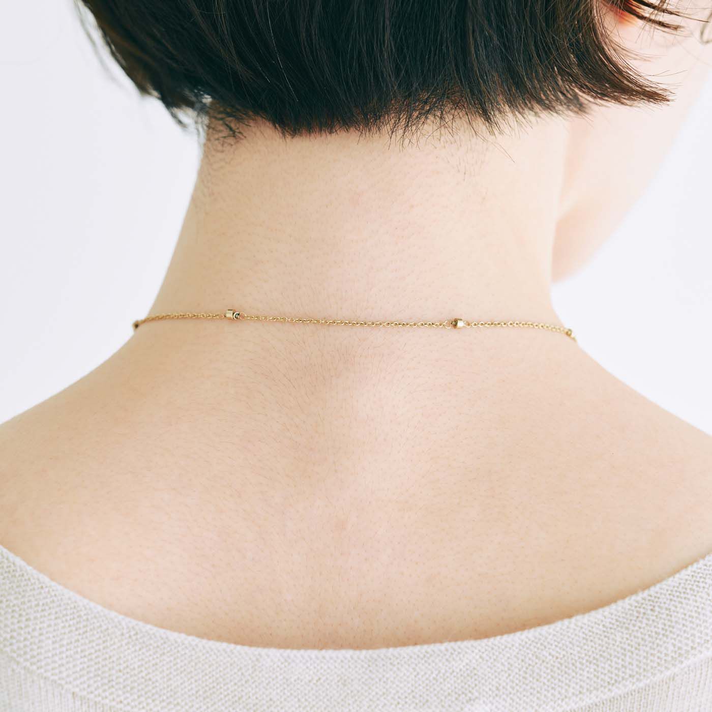 am&be|am＆be　凝りをほぐして心ものびやか しあわせを運ぶツバメのフロントオープン磁気ネックレス