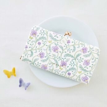 am&be | 紫色のがま口長財布