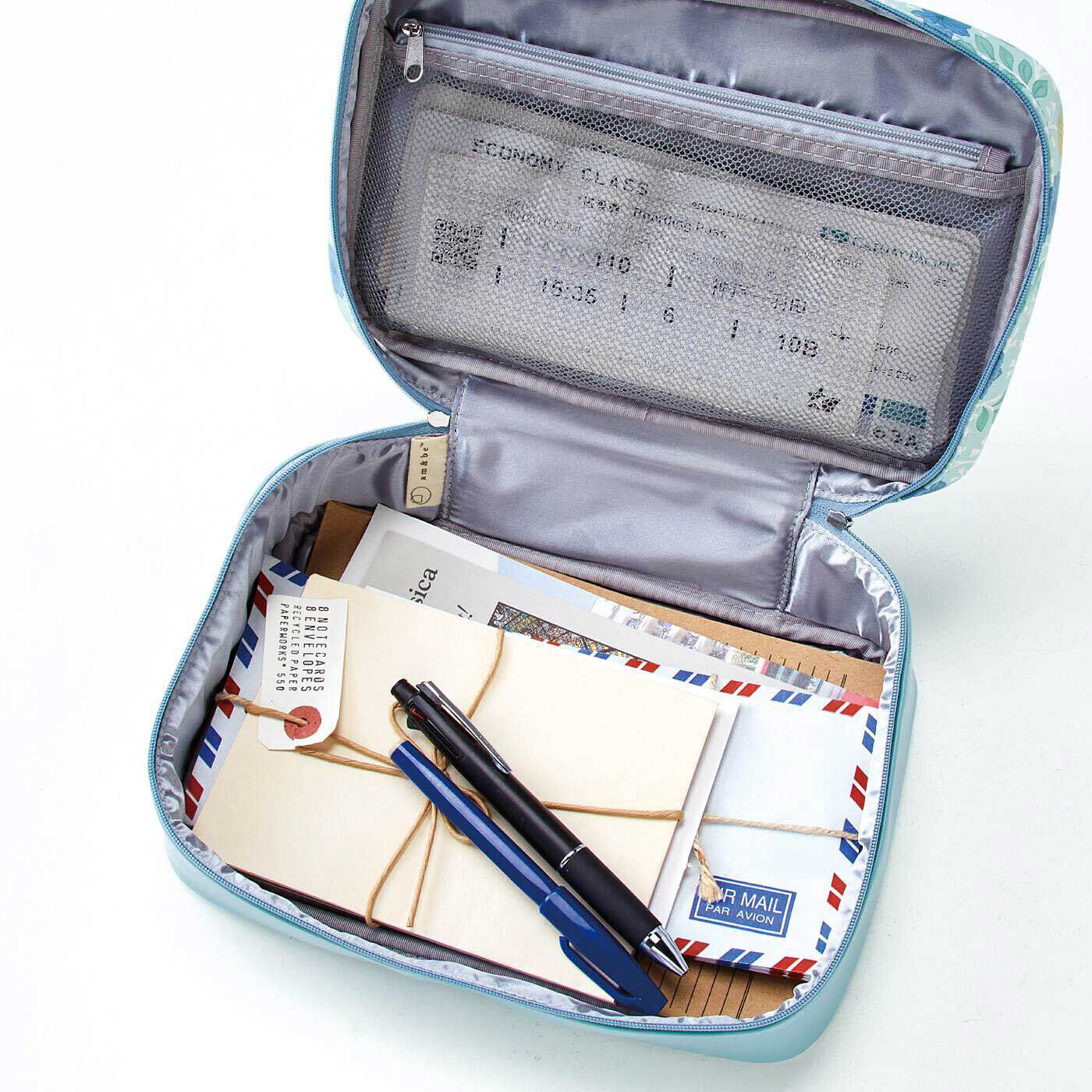 am&be|ａｍ＆ｂｅ　まるでお菓子缶みたいなポーチの会|ペン類やDM、ノートなど、お気に入りの文房具入れにも。
