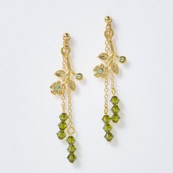 OSYAIRO | 花と６粒クリスタルガラスイヤアクセ〈グリーン〉