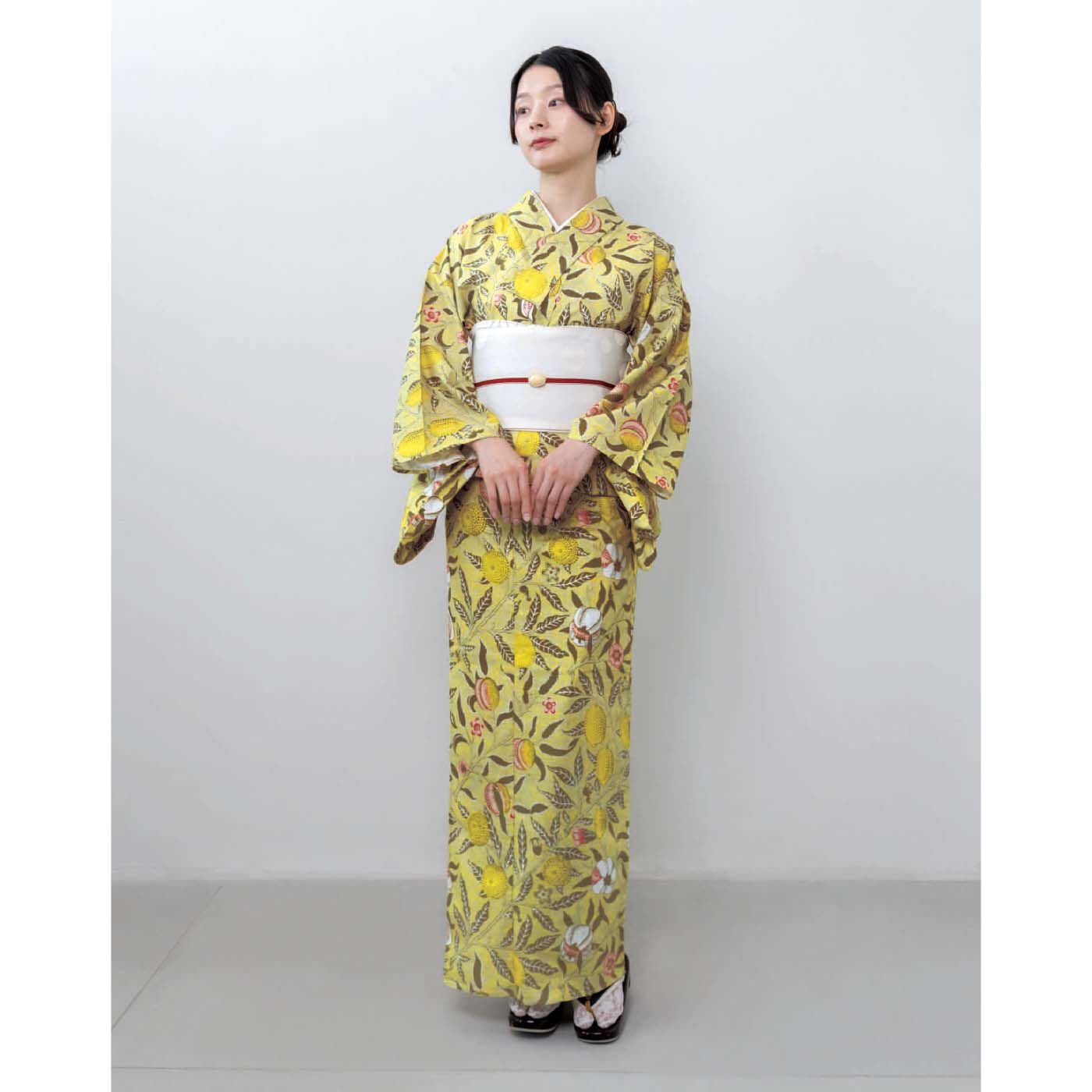 el:ment|el:ment×atelier Morris　英国ボタニカルデザインのさらりコットン100％浴衣〈Fruit〉|半幅帯や半衿と合わせれば、きもののような装いに。