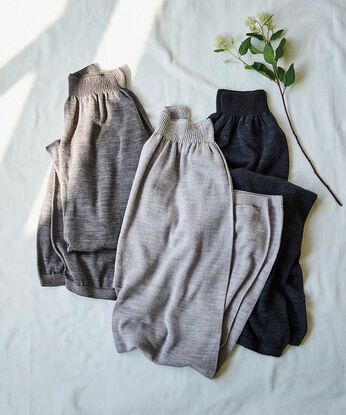 el:ment | ホールガーメントで編み立てたコットン滑らかウール混パンツ